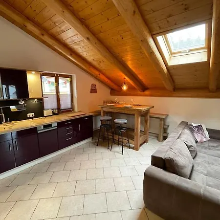 Ferienwohnung Mit Alpencharakter * 가르미슈파르텐키르헨