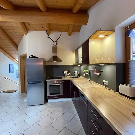 아파트 Ferienwohnung Mit Alpencharakter *