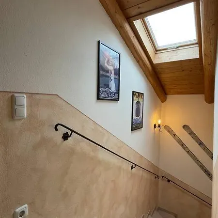 Ferienwohnung Mit Alpencharakter 아파트 *