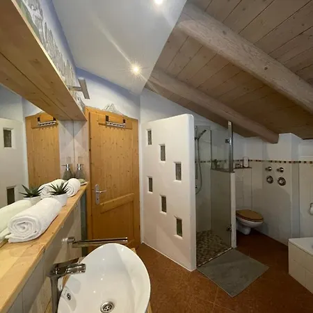 아파트 Ferienwohnung Mit Alpencharakter